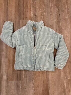 Koolaburra Woman’s Light Sage Corduroy-Texture Puffer Jacket